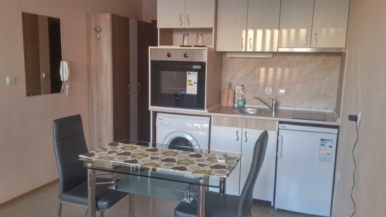 Студио Алекс Варна Varna Bagian luar foto